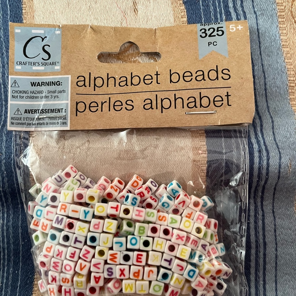 Crafter's Square Alphabet Beads, 325 Pieces